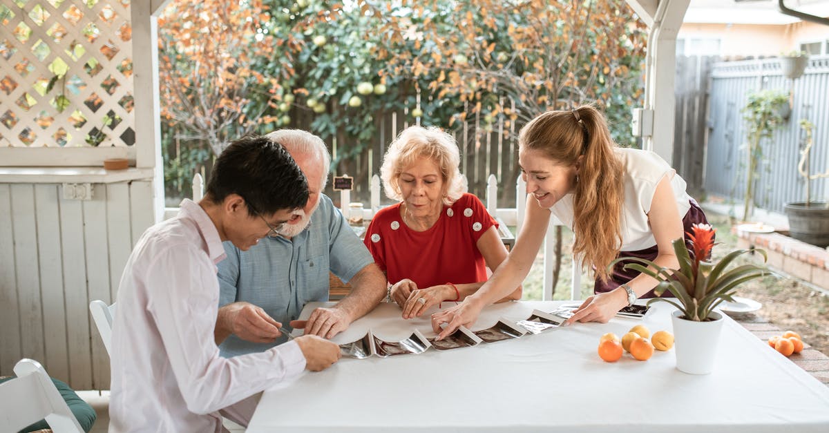 Visiting USA as a German with Iranian parents - A Family Looking at Ultrasound Results