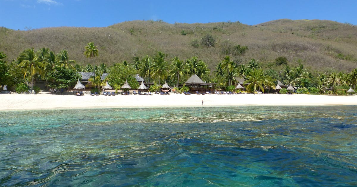 Voluntourism in Fiji - island resort