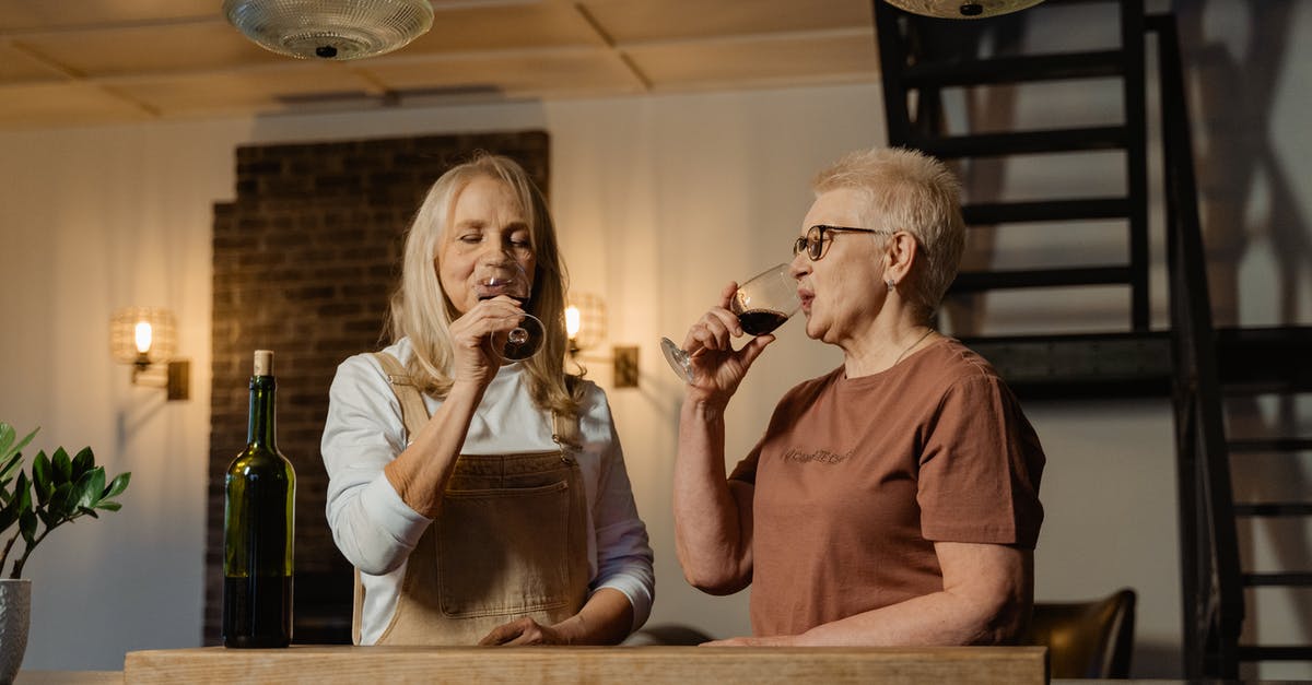 What's the drinking age on Icelandair? - Women Drinking Wine