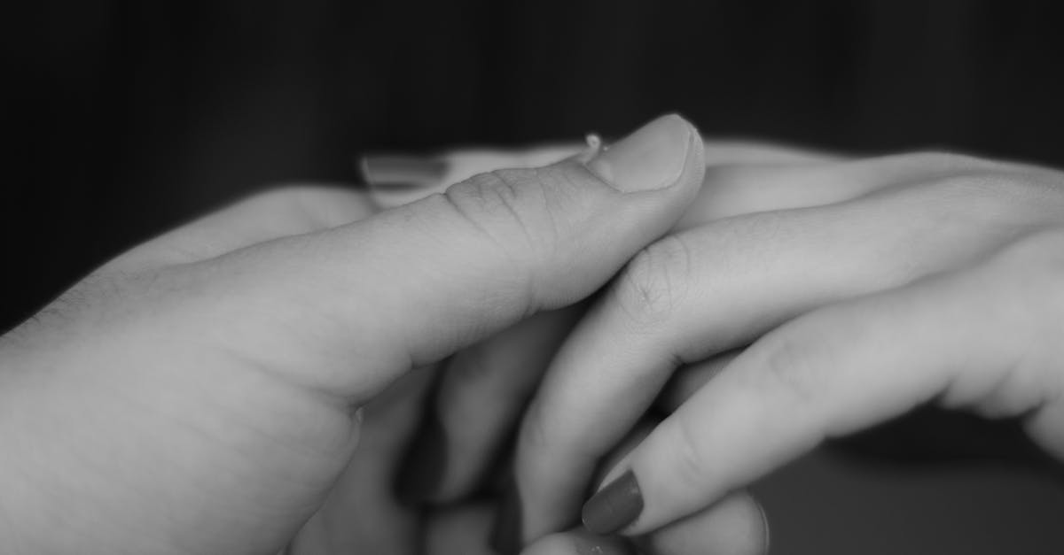 What do two fingers up mean on roads in California? - Hand Holding in Close Up