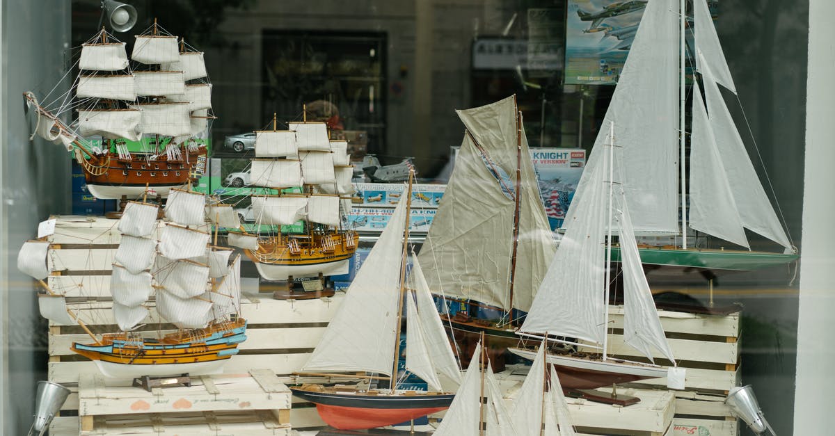 What’s different when airbnb'ing in a boat? - Beautiful handcrafted ship souvenirs in shop