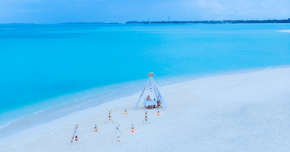 When do CIV conditions for delayed travelers apply? - Maldives Romantic Couple Activities by Asad.Photo