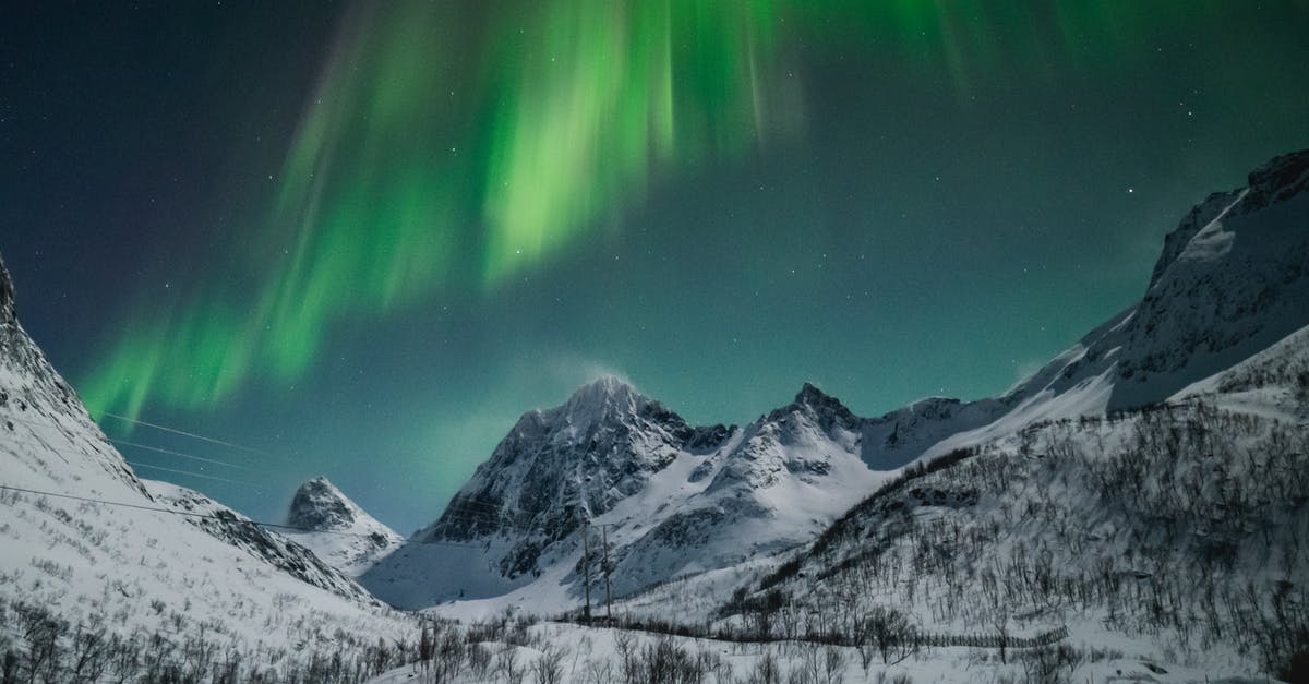 Where's this cwm and mountains in Nunavik, northern QC? - Breathtaking Illumination of Aurora Borealis in Mountains of Northern Norway