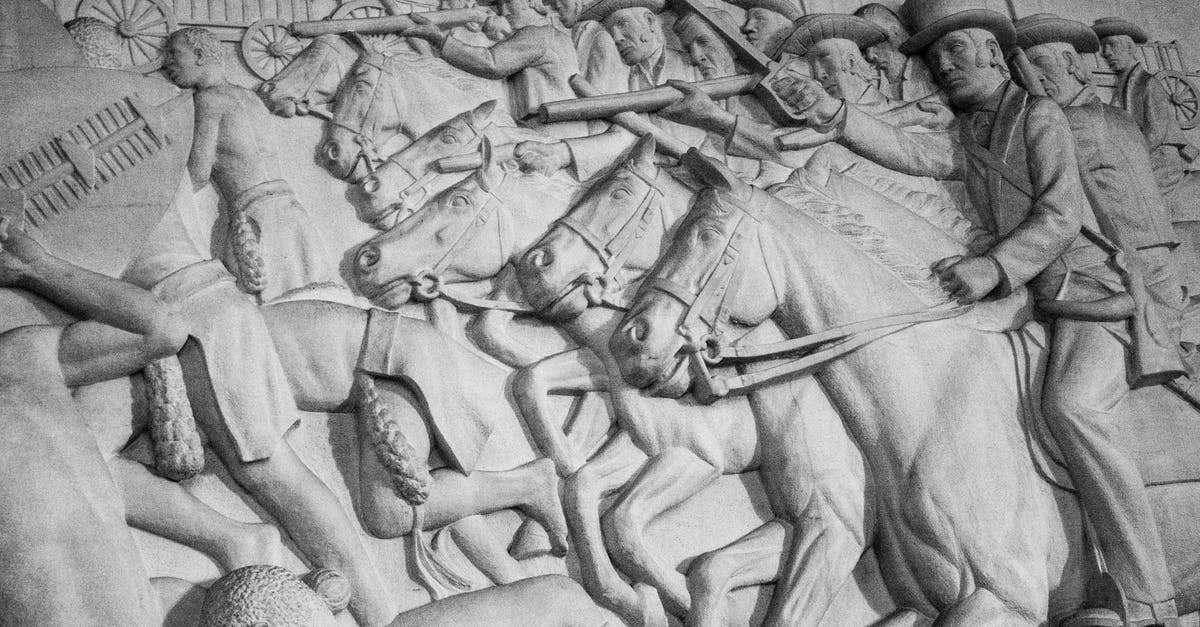 Where can I see the usage history of my CharlieCard? - Bas Relief with Historic Soldiers