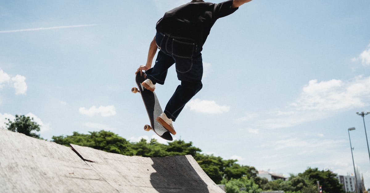 Where to practice violin 5 hours every day in Paris? - Man jumping with skateboard on ramp