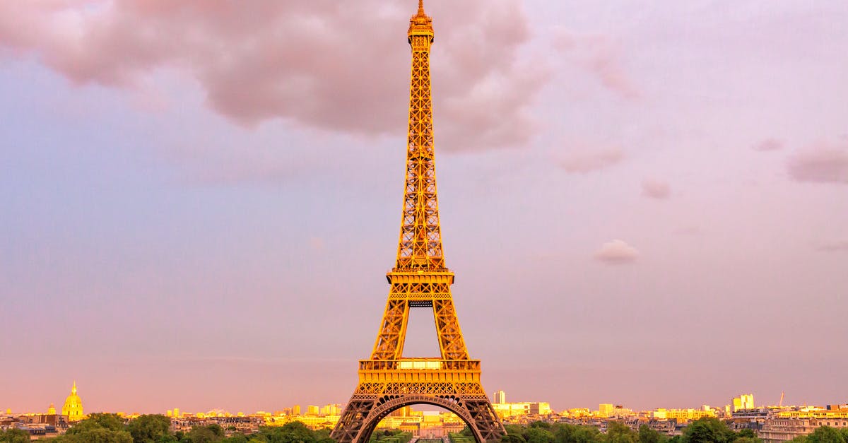 Where was the famous XP desktop background taken? - Photo of Eiffel Tower