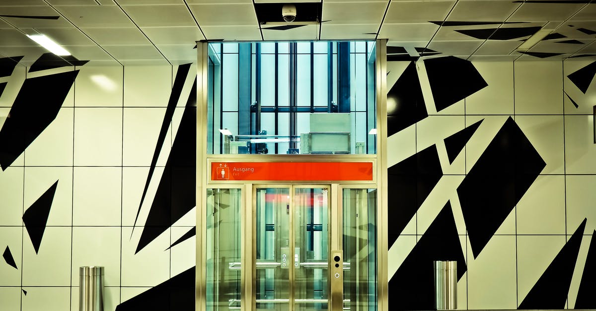 Which Dijon station does the Milan-Paris Thello train stop at? - View of Building Interior