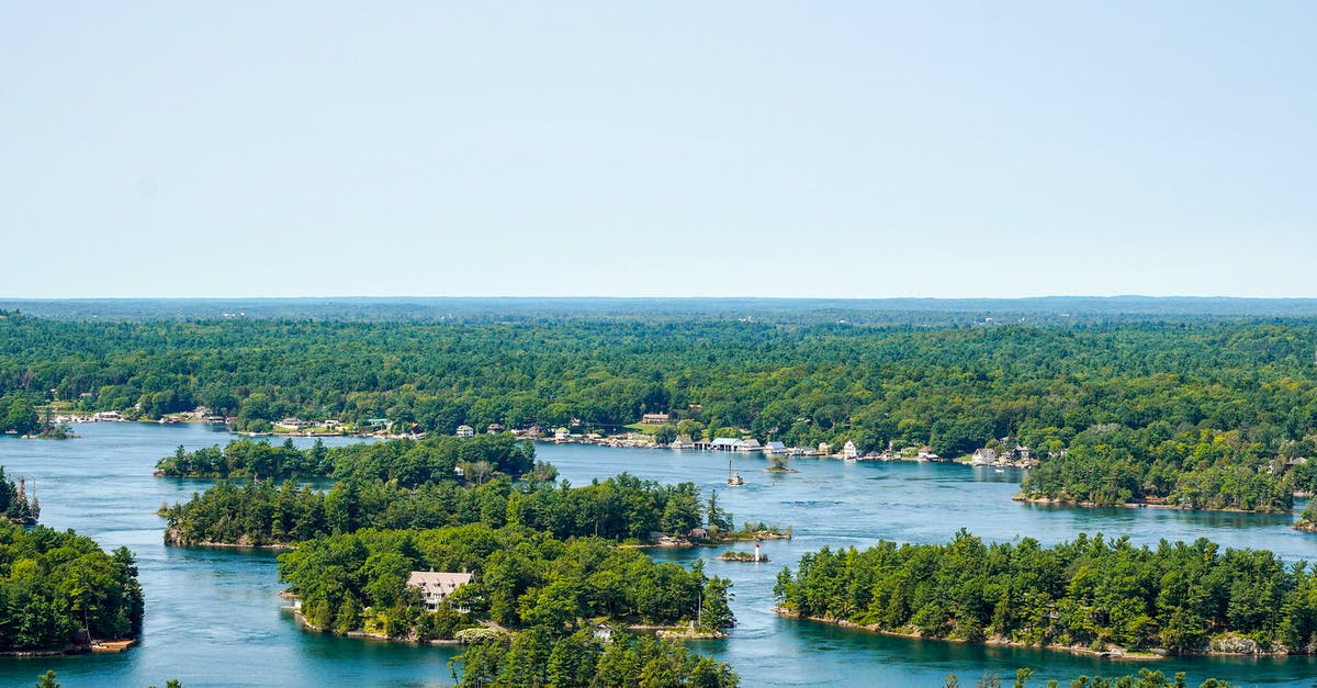 Which Operating Ontario Parks lack gatekeepers? - Islands with Green Trees on Body of Water