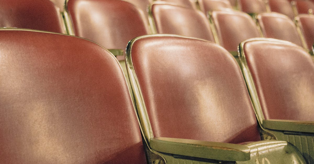 Why don't airlines offer last minute empty seats cheap? [closed] - Seats in the Theater